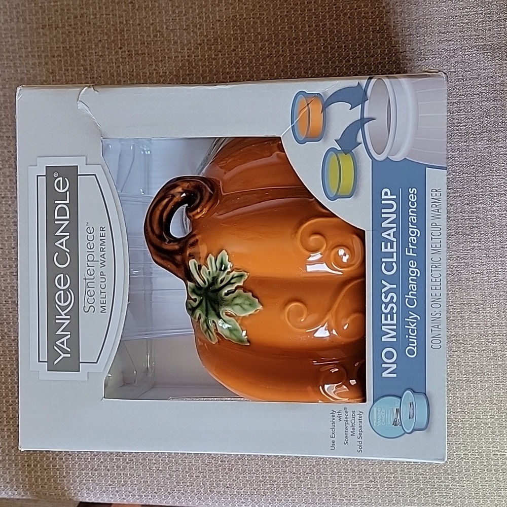 Yankee Candle Pumpkin Scenterpiece